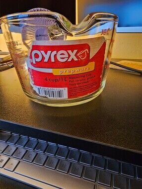 Pyrex Glass Measuring Cup
